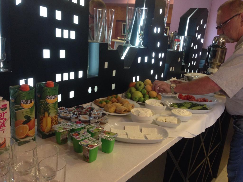 Bulvar Inn Baku Eksteriør billede
